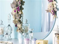 espejo-decorado-con-flores-de-fieltro-1