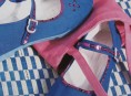 imagen Zapatillas decoradas con bolso