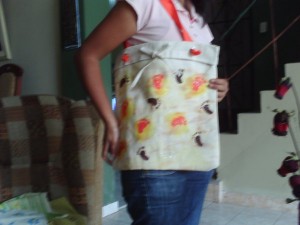 bolso-pintado-a-mano-02