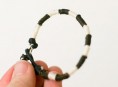 imagen Pulsera de hilos y cordones paso a paso