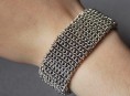 imagen Brazalete con cadenas paso a paso