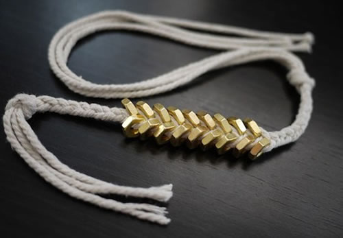 Pulsera con tuercas paso a paso 4