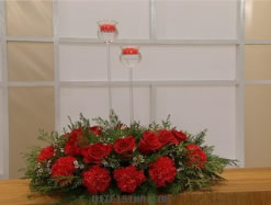 Centro de mesa navideño con flores y velas 6 Centro de mesa navideño con flores y velas 6