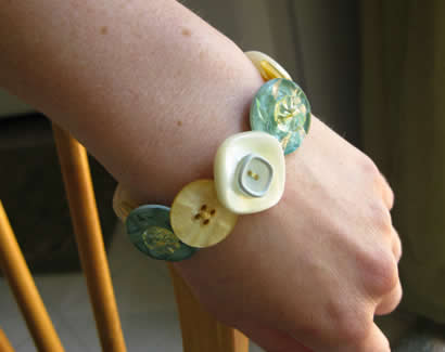 Pulsera fácil con botones02 Pulsera fácil con botones02