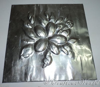 Diseño floral repujado en aluminio - Guía de MANUALIDADES