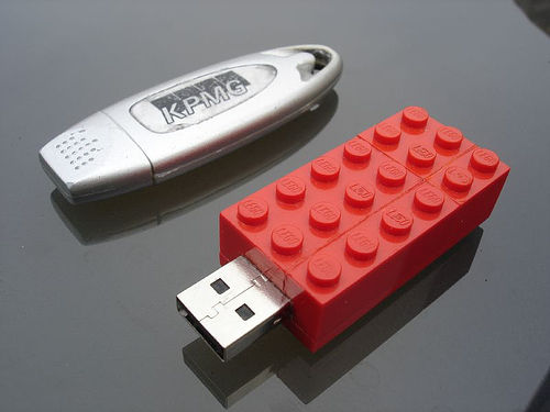 Como hacer un lego pendrive 7