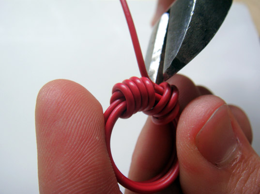 Anillos con cable eléctrico 10