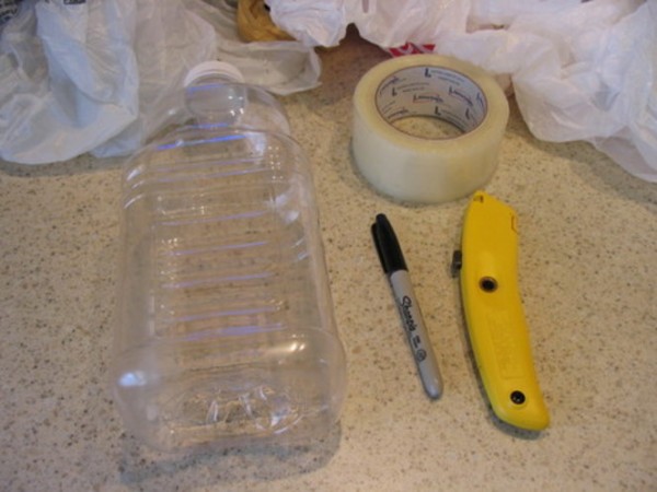 Dispensador con botellas plásticas 2