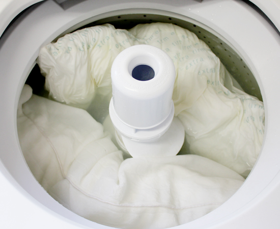 Polinizador Odio Todos los años Cómo lavar las almohadas en la lavadora – Guía De Manualidades