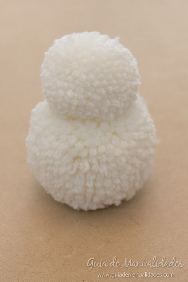 Muñeco de nieve con pompones 4