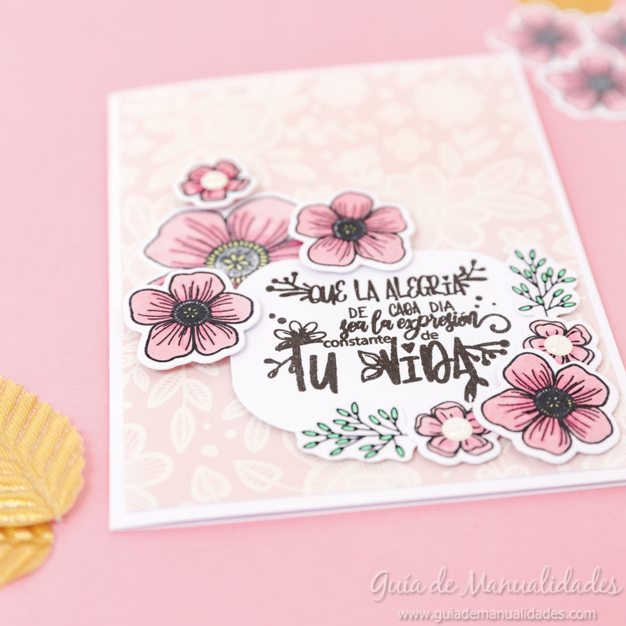 Tarjeta con flores y copics 11