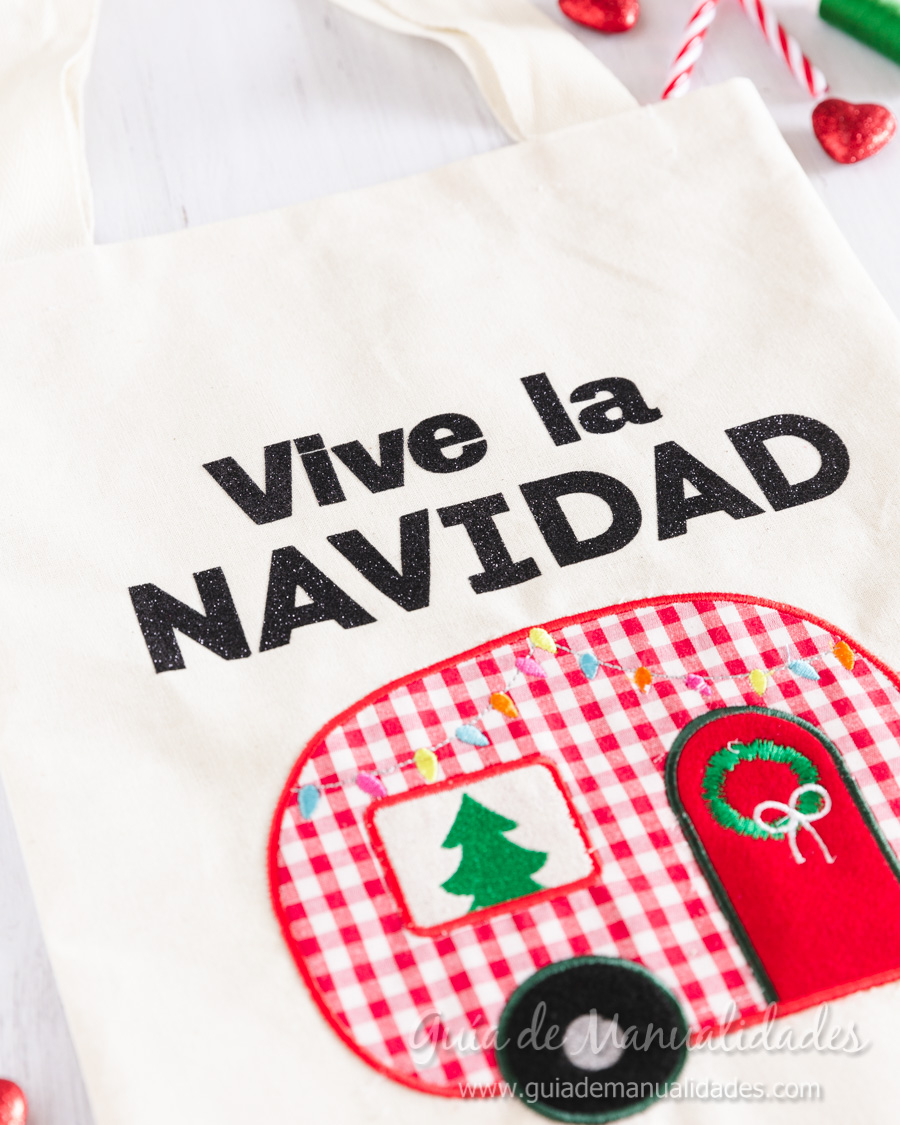 DIY navideño combinando costura, bordado y el plotter de corte 2