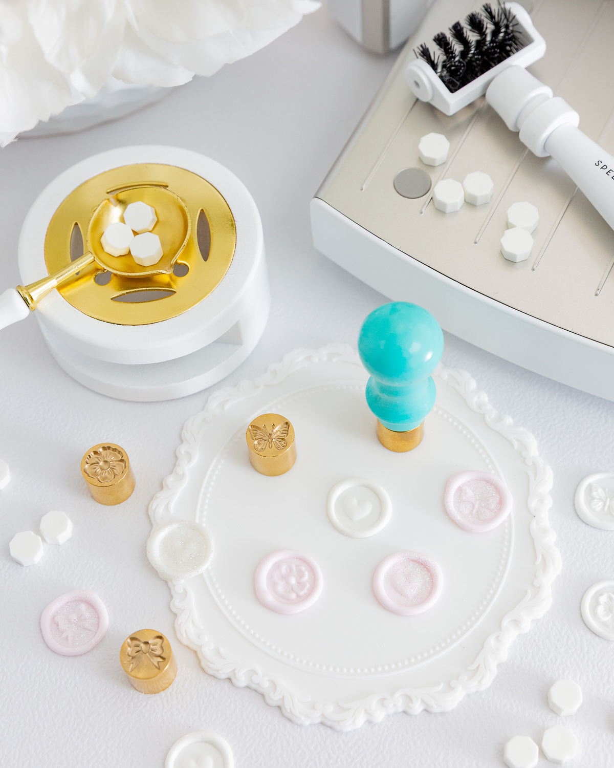 Mini wax seals with a sparkly twist with Spellbinders - Guía De ...